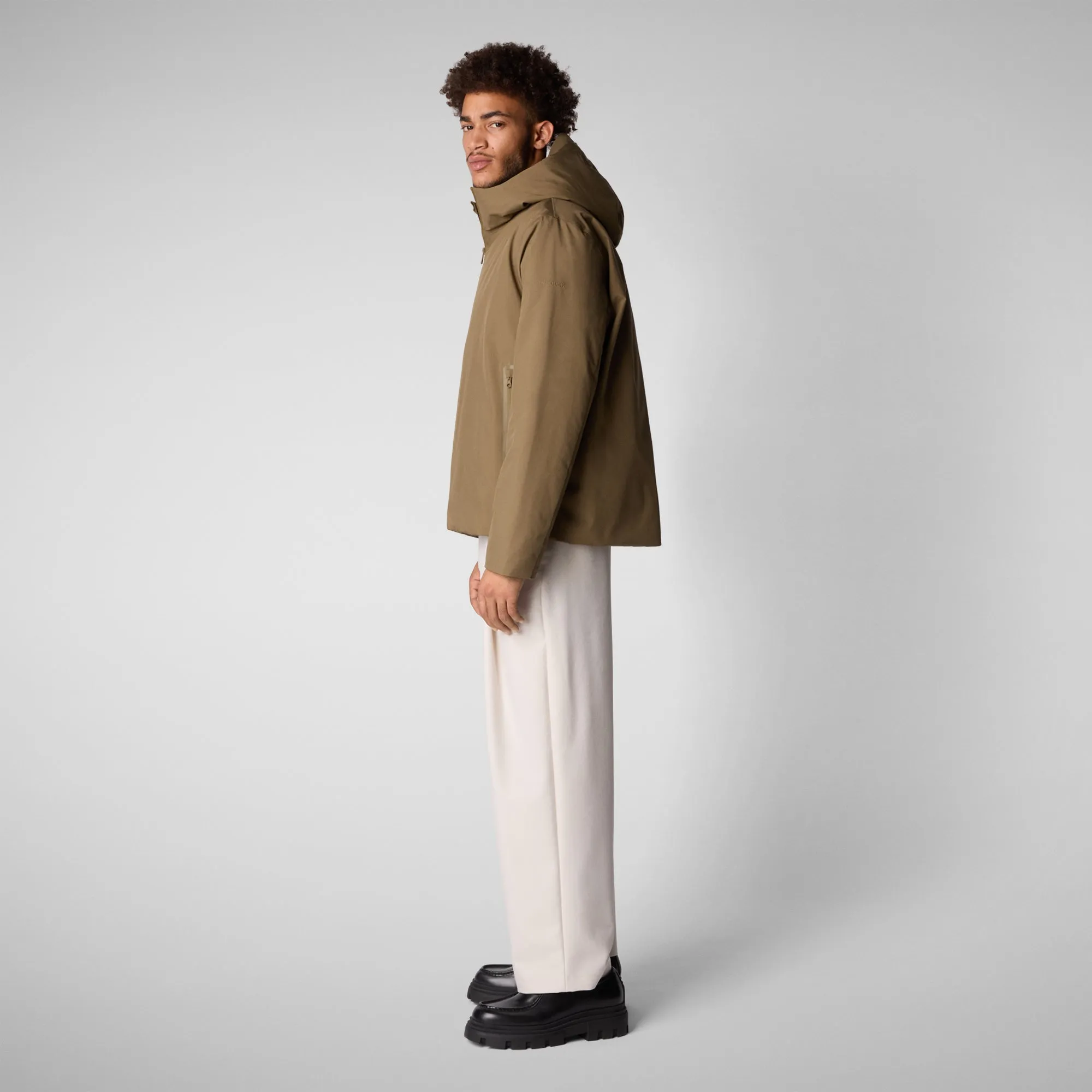 Man's animal free jacket Flynn in husk green