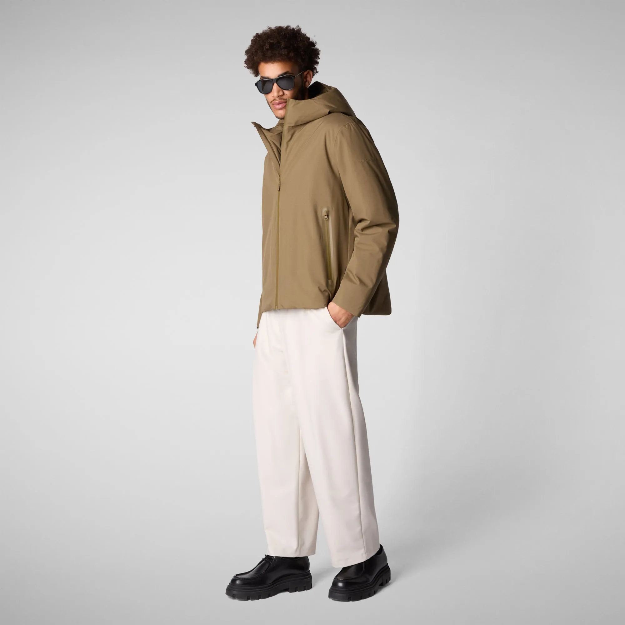 Man's animal free jacket Flynn in husk green