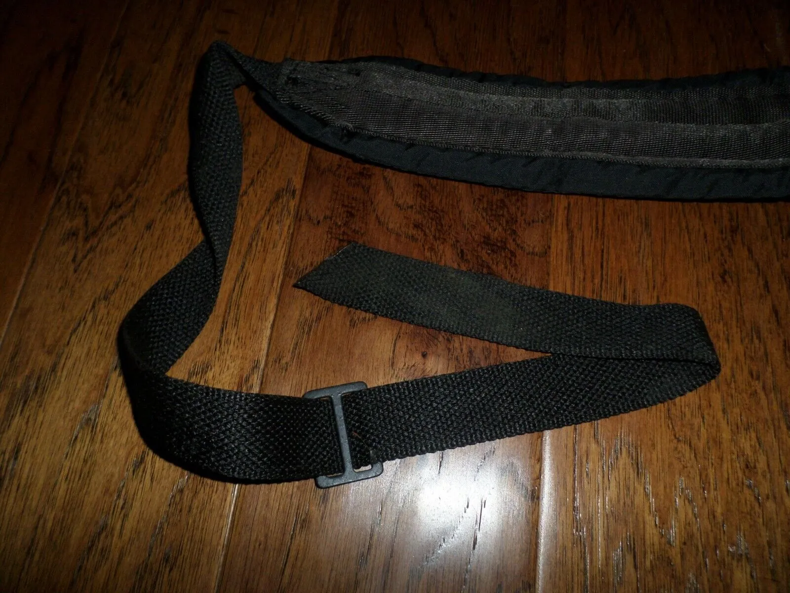 Military heavy duty padded rifle sling new old stock 60" long 2 3/4" wide pad