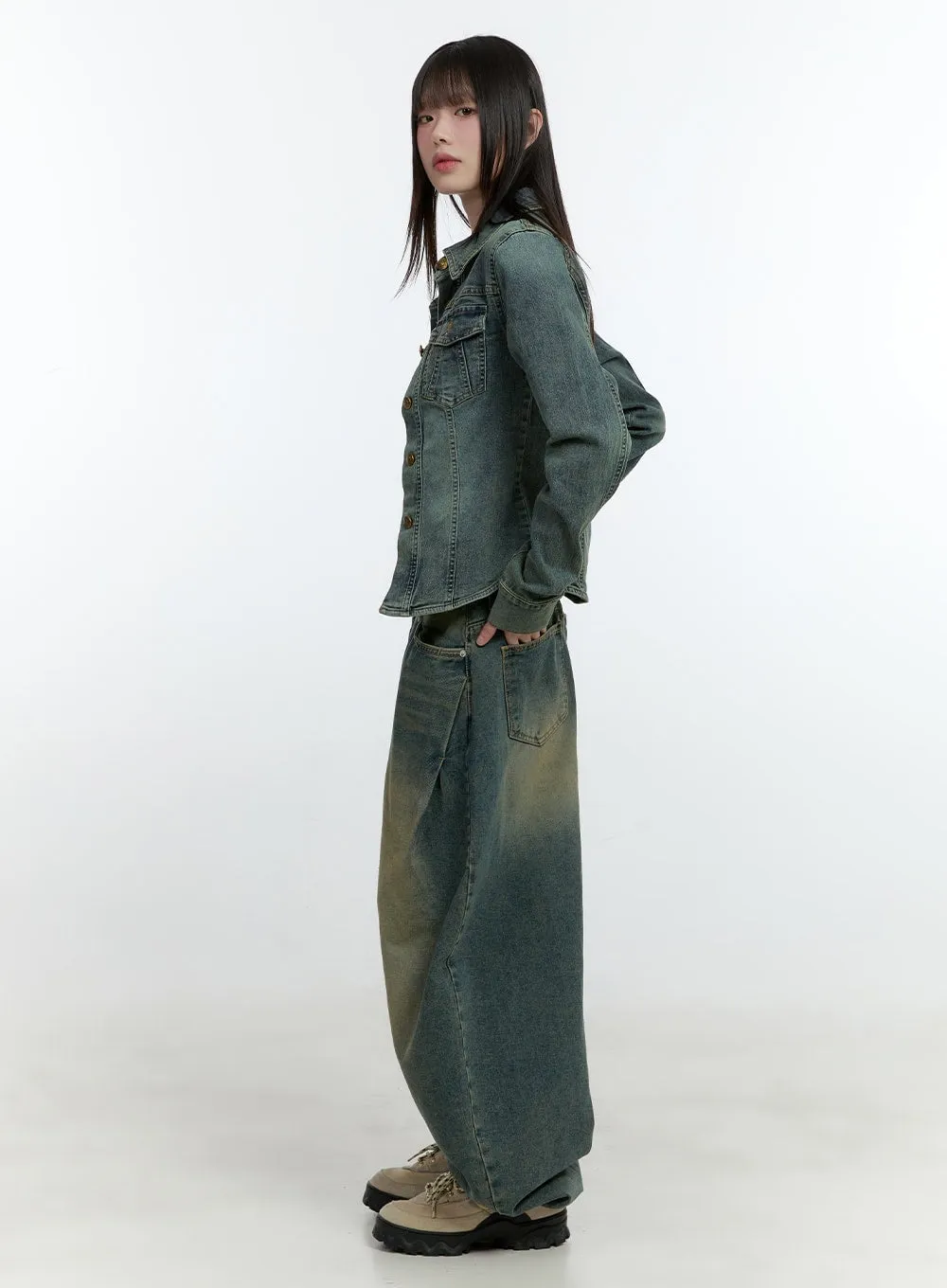 Slim-Fit Denim Buttoned Crop Jacket CF506
